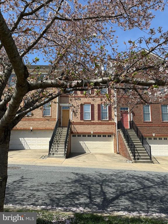 Image 3 of property listing at 12737 YORK MILL LN, Clarksburg, MD 20871