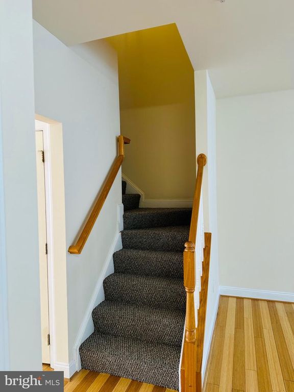 Image 34 of property listing at 12737 YORK MILL LN, Clarksburg, MD 20871