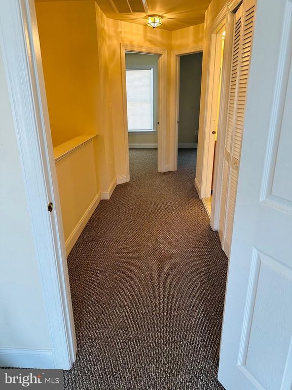 Image 36 of property listing at 12737 YORK MILL LN, Clarksburg, MD 20871