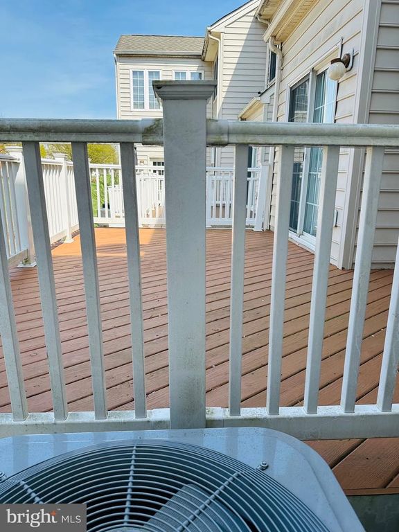 Image 6 of property listing at 12737 YORK MILL LN, Clarksburg, MD 20871