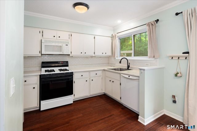 213 Sunrise Hill Lane 213, Norwalk, CT 06851