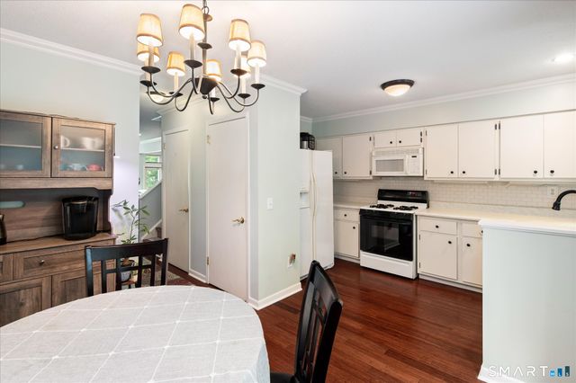 213 Sunrise Hill Lane 213, Norwalk, CT 06851