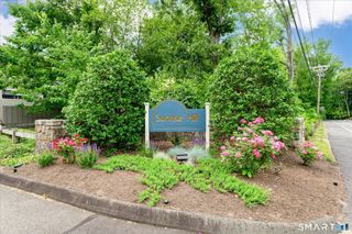 213 Sunrise Hill Lane 213, Norwalk, CT 06851