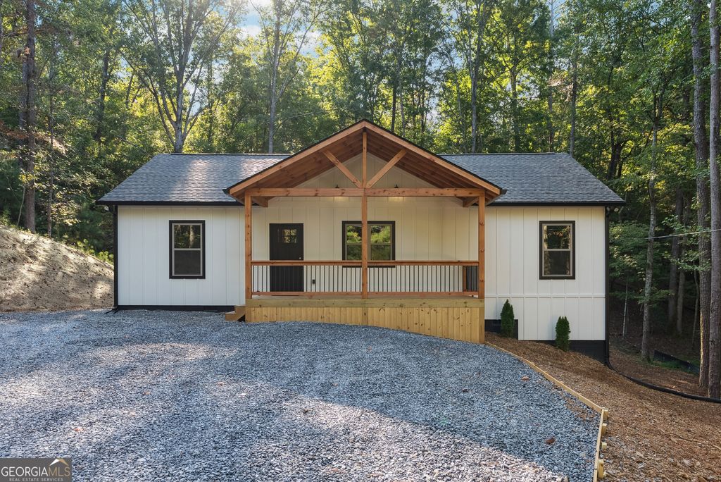 1004 Monticello Drive, Ellijay, GA 30540