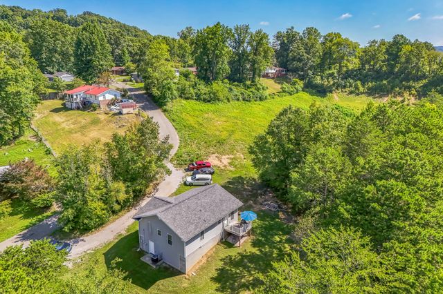 219 W W Haven Drive, Williamsburg, KY 40769