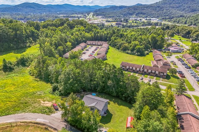 219 W W Haven Drive, Williamsburg, KY 40769