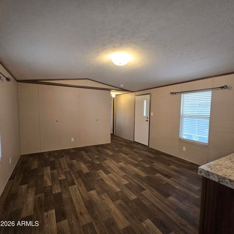 17825 N 7th Street 105, Phoenix, AZ 85022