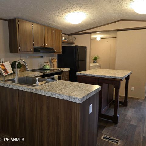 17825 N 7th Street 105, Phoenix, AZ 85022