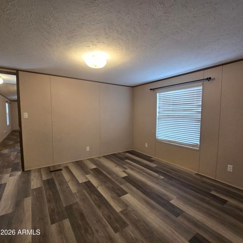 17825 N 7th Street 105, Phoenix, AZ 85022