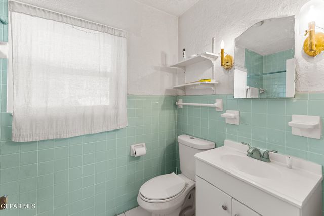 1101 MESITA Drive, El Paso, TX 79902