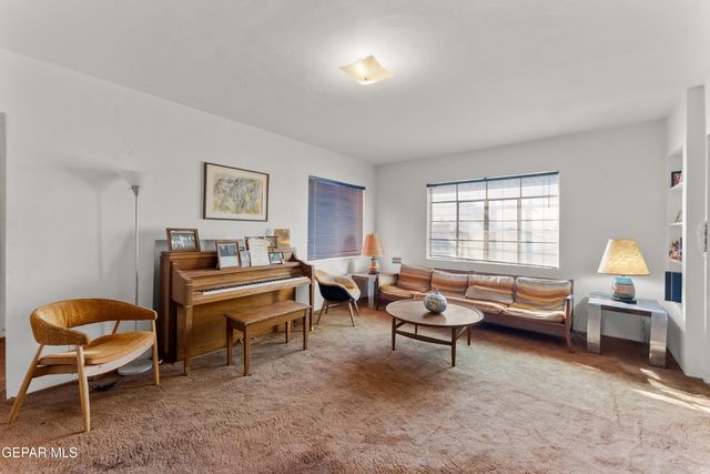 1101 MESITA Drive, El Paso, TX 79902