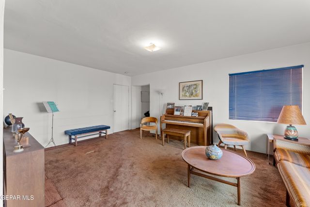 1101 MESITA Drive, El Paso, TX 79902