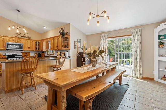 15284 N 300 W, Wheatfield, IN 46392