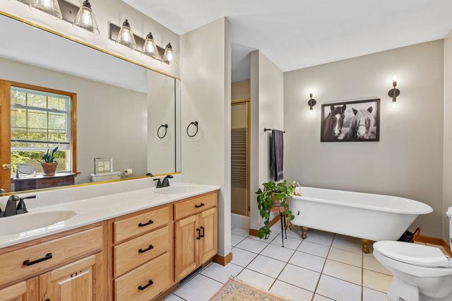 15284 N 300 W, Wheatfield, IN 46392