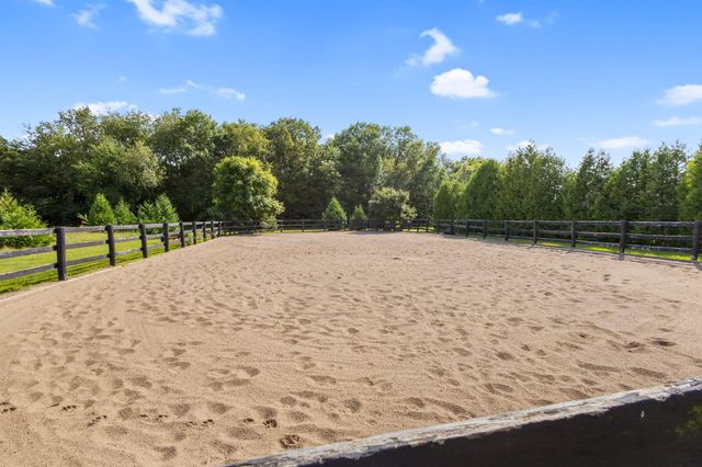 15284 N 300 W, Wheatfield, IN 46392