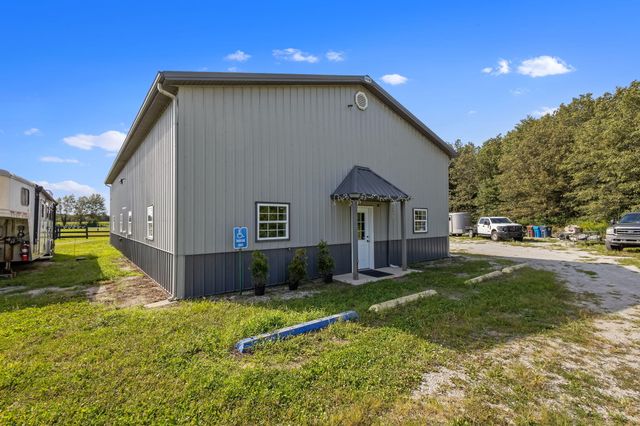 15284 N 300 W, Wheatfield, IN 46392