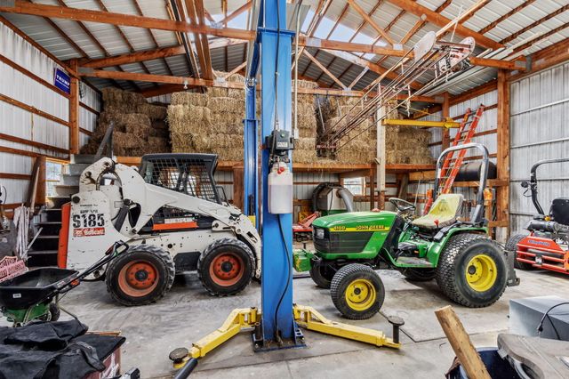 15284 N 300 W, Wheatfield, IN 46392