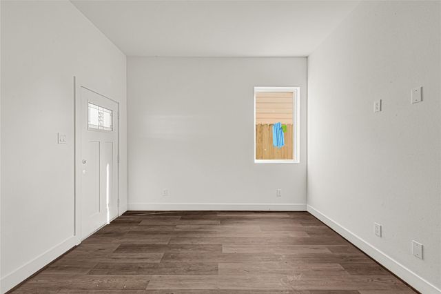 422 Clinton Park St Street 1-4, Houston, TX 77029