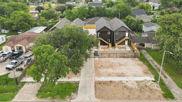 422 Clinton Park St Street 1-4, Houston, TX 77029