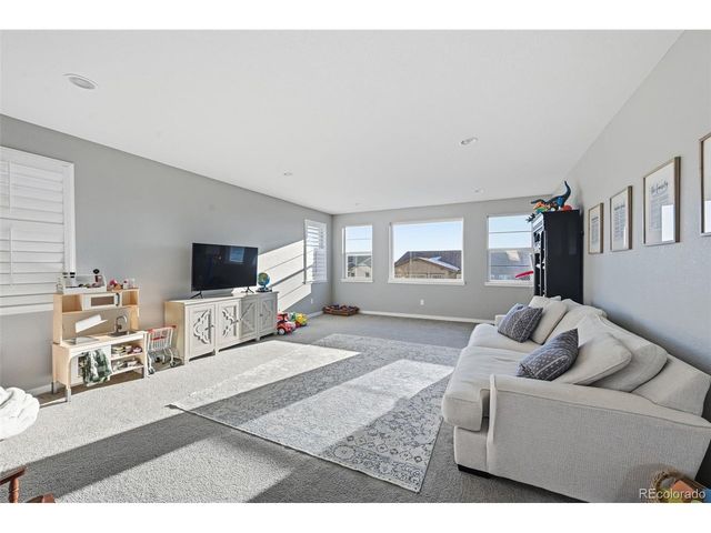 377 Polaris Cir, Erie, CO 80516