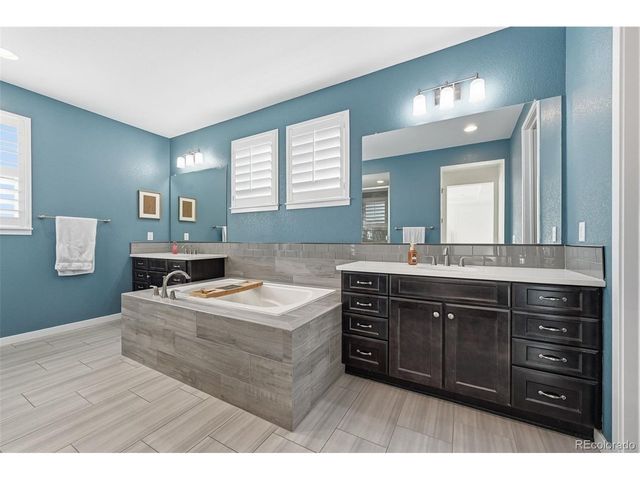 377 Polaris Cir, Erie, CO 80516