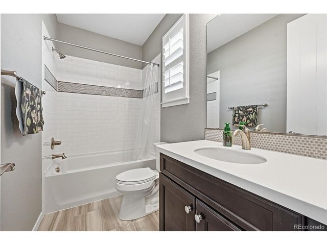 377 Polaris Cir, Erie, CO 80516