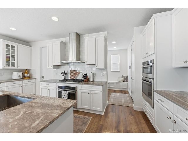 377 Polaris Cir, Erie, CO 80516