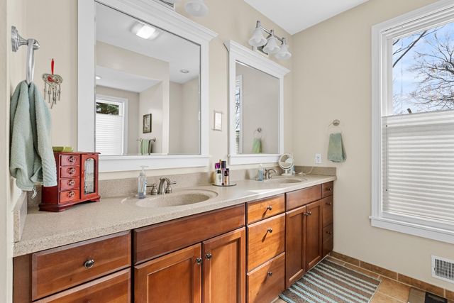 3220 Fairhaven Drive, Allegan, MI 49010