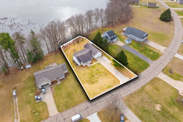 3220 Fairhaven Drive, Allegan, MI 49010