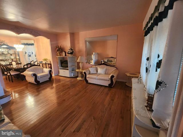 352 N SIMPSON ST S, Philadelphia, PA 19139