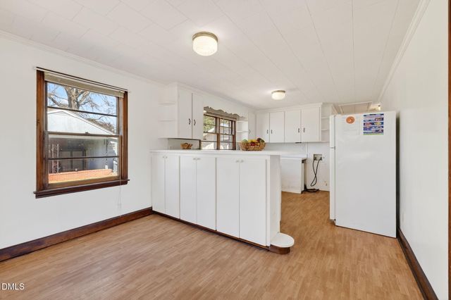 1020 S Pollock Street, Selma, NC 27576