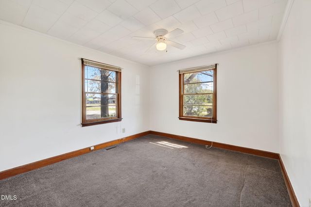 1020 S Pollock Street, Selma, NC 27576