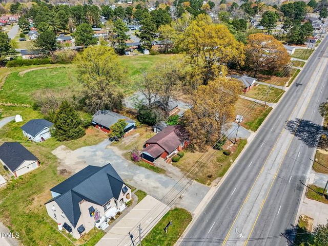 1020 S Pollock Street, Selma, NC 27576