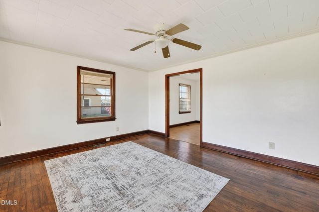 1020 S Pollock Street, Selma, NC 27576