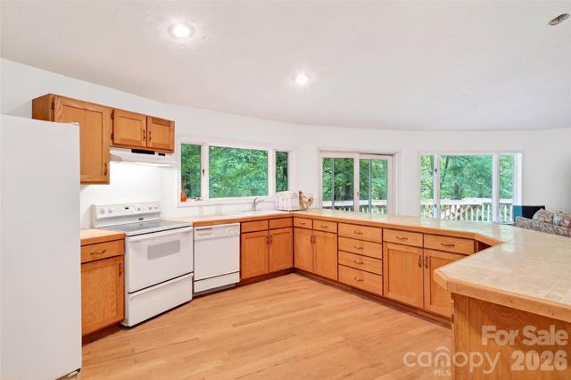 1614 Gateway Parkway 12, Old Fort, NC 28762