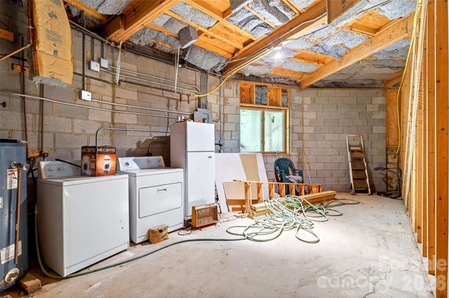 1614 Gateway Parkway 12, Old Fort, NC 28762