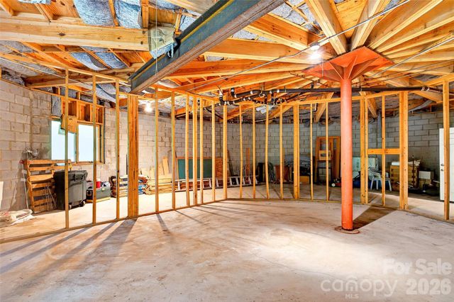 1614 Gateway Parkway 12, Old Fort, NC 28762
