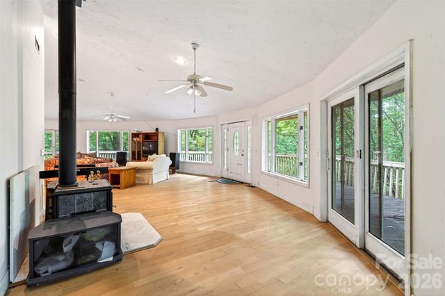 1614 Gateway Parkway 12, Old Fort, NC 28762