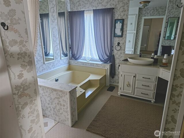 44026 State Route 161 E, Eatonville, WA 98328