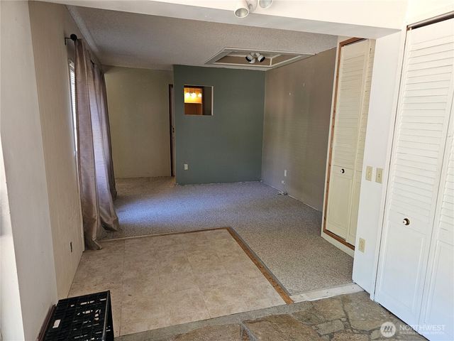 44026 State Route 161 E, Eatonville, WA 98328