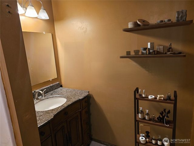 44026 State Route 161 E, Eatonville, WA 98328