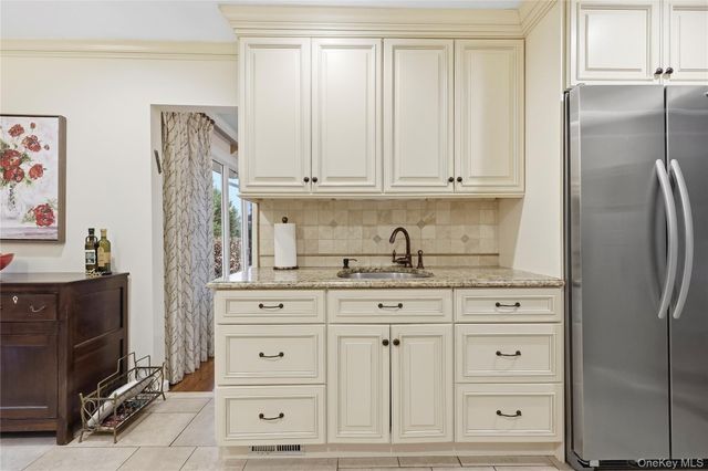 598 Church Avenue, Woodmere, NY 11598