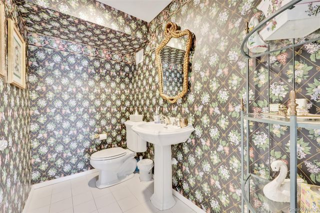 598 Church Avenue, Woodmere, NY 11598