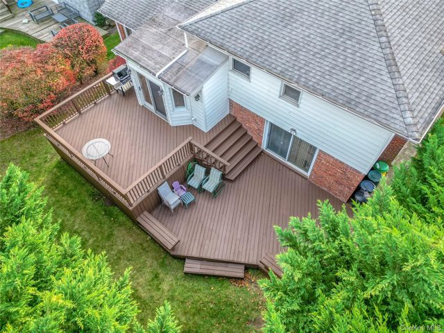 598 Church Avenue, Woodmere, NY 11598