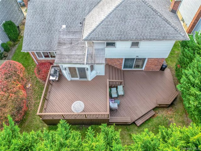 598 Church Avenue, Woodmere, NY 11598