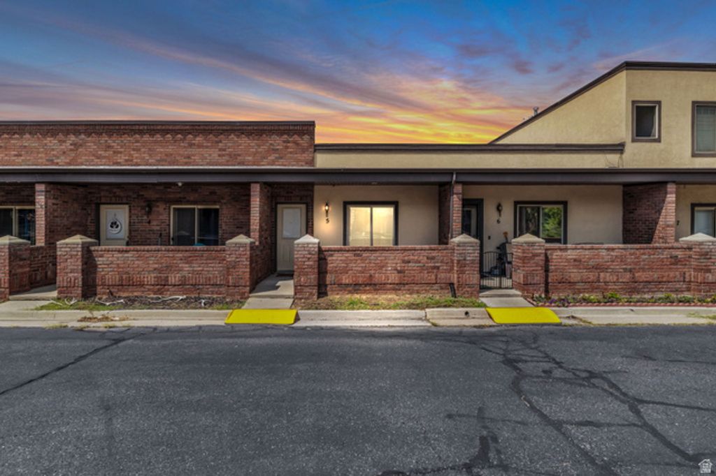 44 W 200 N #5, Bountiful, UT 84010 — exterior