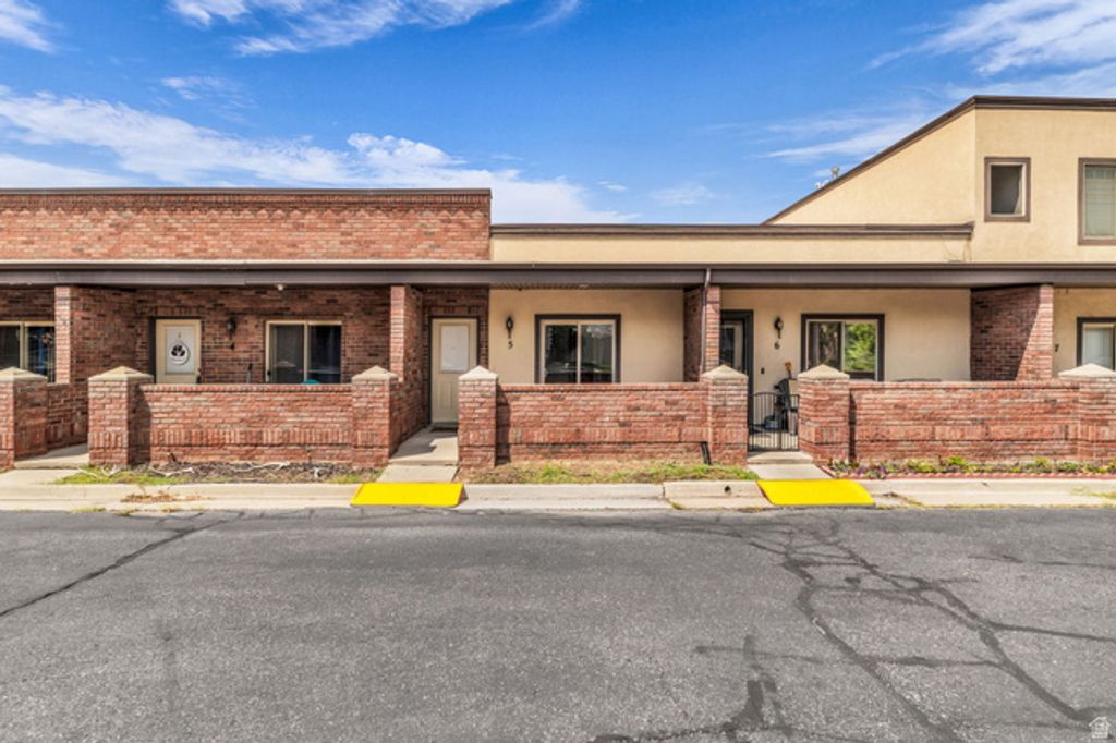 44 W 200 N #5, Bountiful, UT 84010 — photo 3