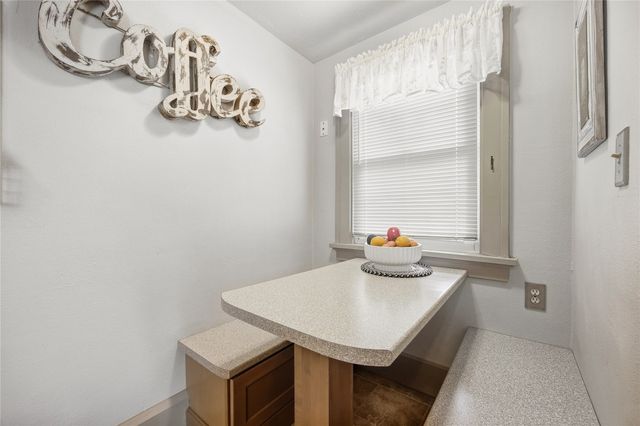2411 Bever Avenue SE, Cedar Rapids, IA 52403