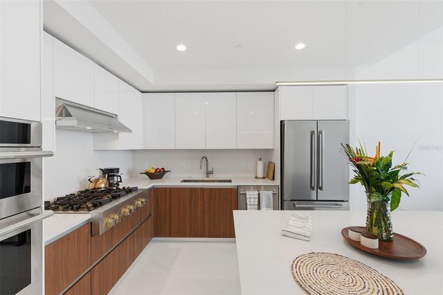 400 CENTRAL AVENUE 1504, St Petersburg, FL 33701