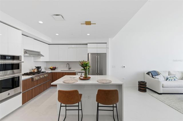 400 CENTRAL AVENUE 1504, St Petersburg, FL 33701